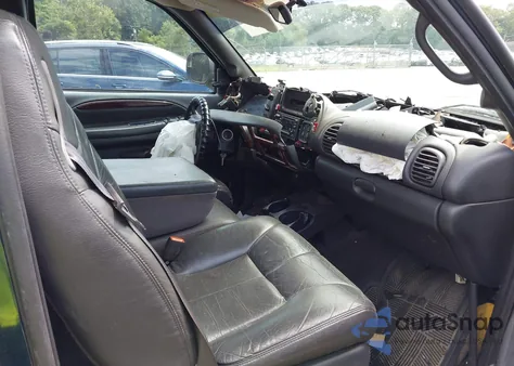 2000 Dodge Ram 2500 St z USA, uszkodzony, nr VIN 1B7KC236XYJ188348